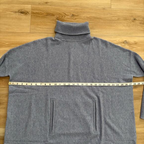 Garnet Hill Wool Cashmere Oversized Turtleneck Sweater Thistle Blue Heather M - Picture 4 of 6